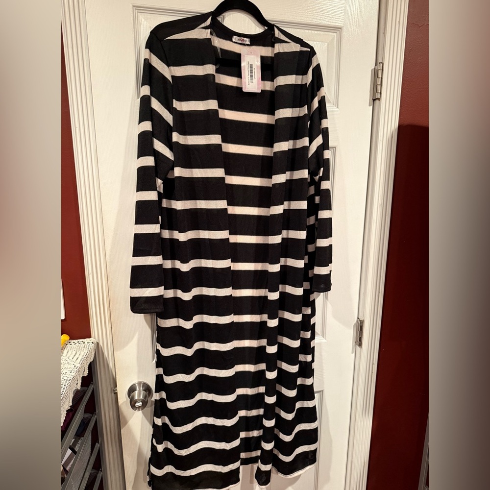 GeeGee Black and White Striped Long Cardigan